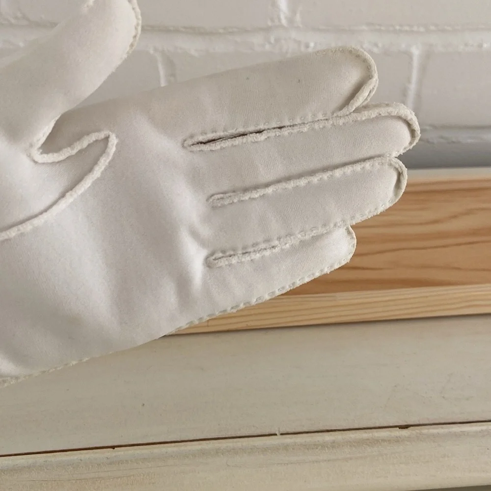 Womens Vintage White Church Dress-Up Fancy Easter Gloves